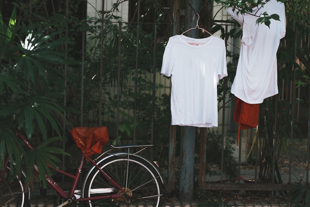 Який одяг потрібен для велосипедних прогулянок: must-have екіпірування у 2025